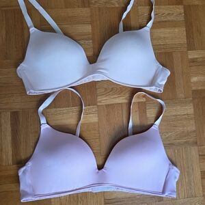 Women’s Light Pink & White Wireless T-Shirt Bras - Smooth Molded Cups